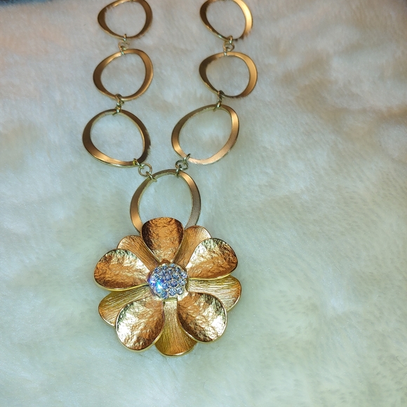 Vintage Gold-tone & Crystal Double Petal Flower Brooch/Clip-on Pendant 2" - Picture 2 of 9